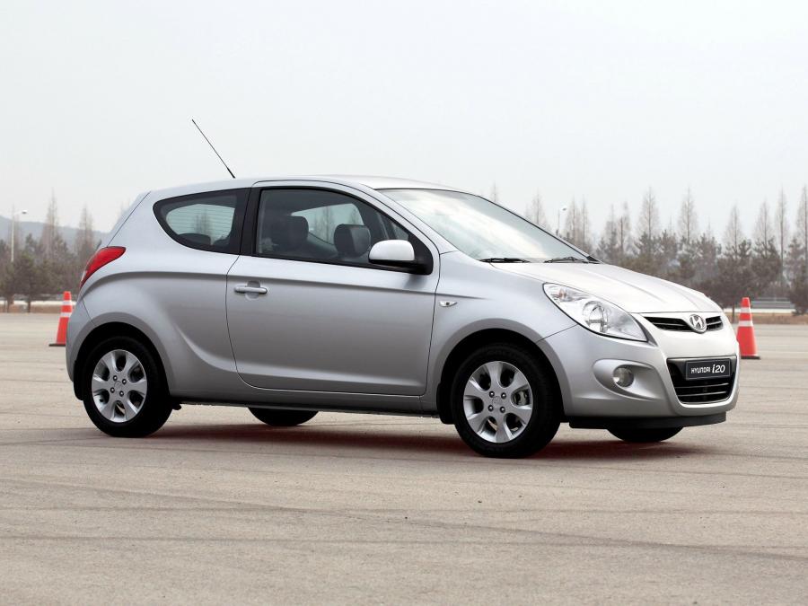  Hyundai i20 3-Door 2009 года  (фото 40 из 58)